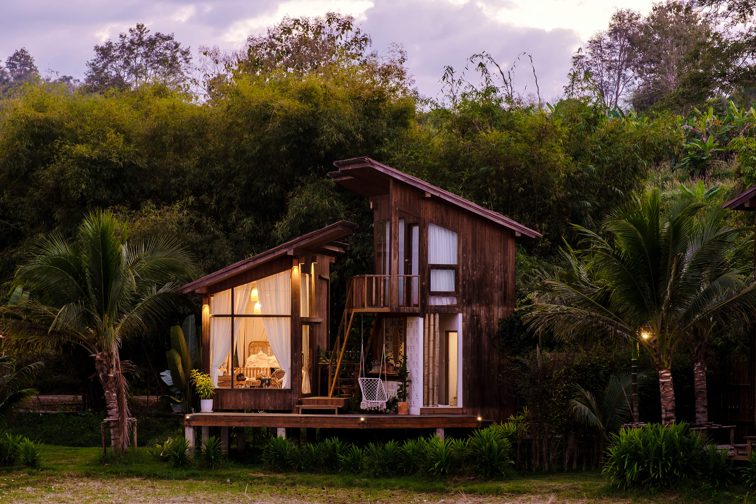 Image Main Example 02